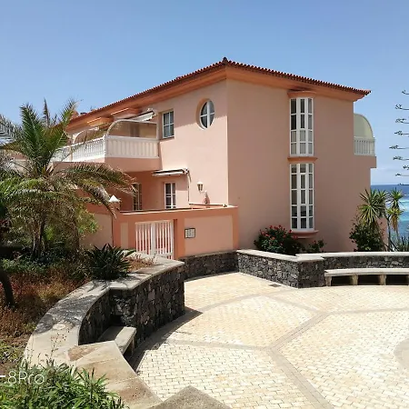 The Terrace On The Sea Apartment *