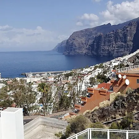The Terrace On The Sea * Caleta de Interian